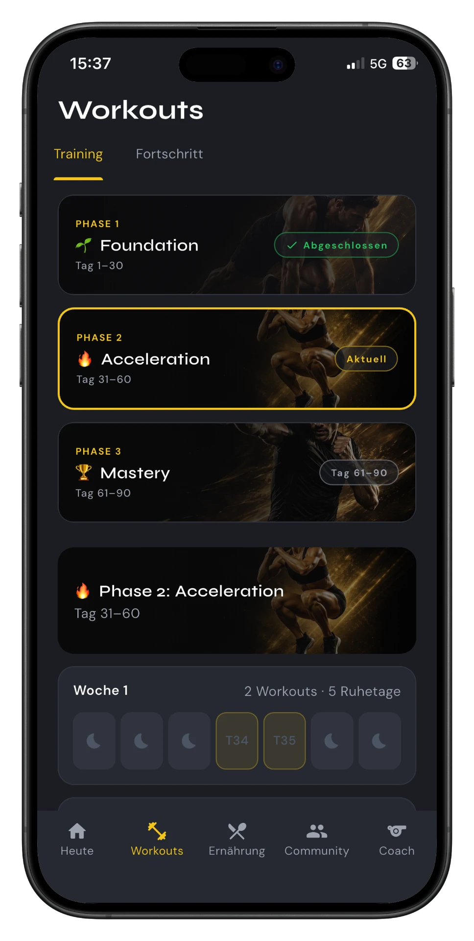 90-Tage-Trainingsplan in Phasen aufgeteilt — Wochenübersicht in der FIT-UP Me App